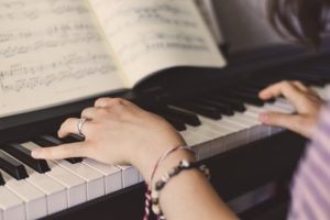 Make Music: Play Piano